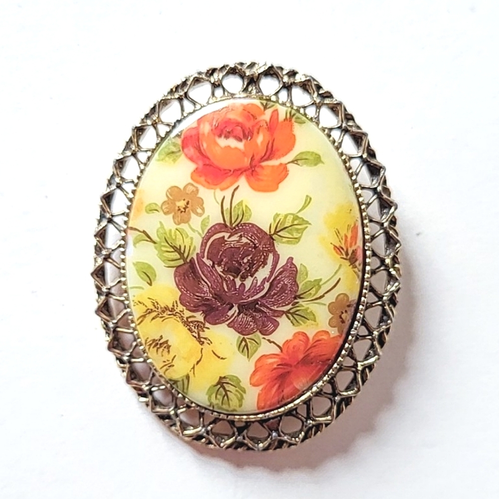 VINTAGE MILK GLASS FLORAL TRANSFERWARE BROOCH